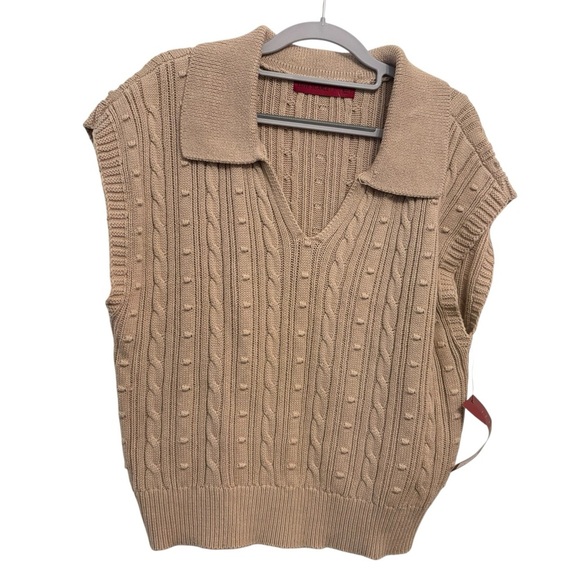 Elegant Tan V-Neck Sweater Vest - Picture 1 of 3